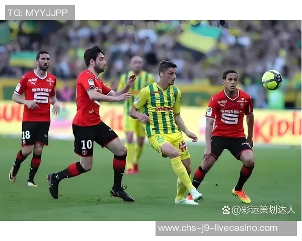 希腊足球联赛的魅力与挑战探索球队发展与球迷文化的深度结合 希腊足球联赛的魅力与挑战探索球队发展与球迷文化的深度结合