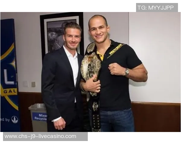 UFC战警与桑托斯的巅峰对决谁将赢得荣耀与胜利的桂冠